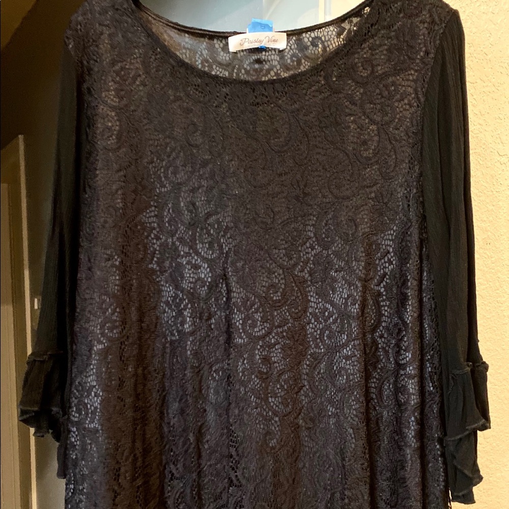 Paisley Vine Top 1X